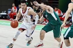 包含郭艾伦赛点兑现，莱比锡淘汰辽宁男篮晋级四强，主帅激动落泪的词条